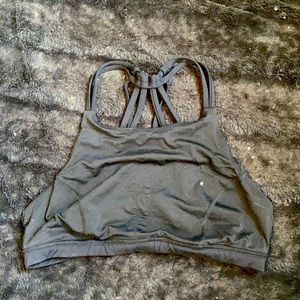 Cross backed lululemon sports bra